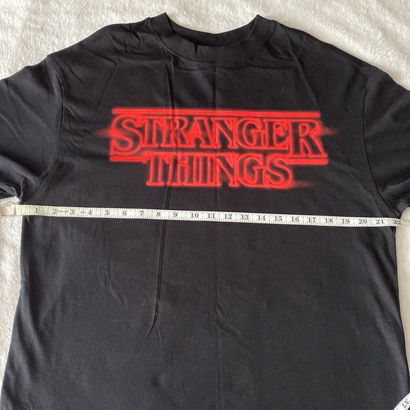 Stranger Things tshirt by H&M - Picture 10 of 13
